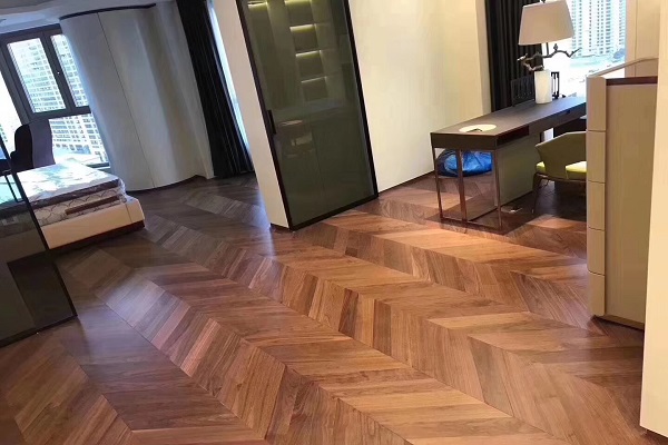 Smooth UV Lacquered American Walnut Engineered Chevron Parquet